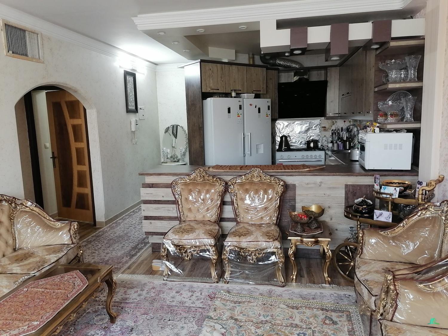 کد14114 (فروش آپارتمان  78 متری 2 خوابه خیابان فجر2)