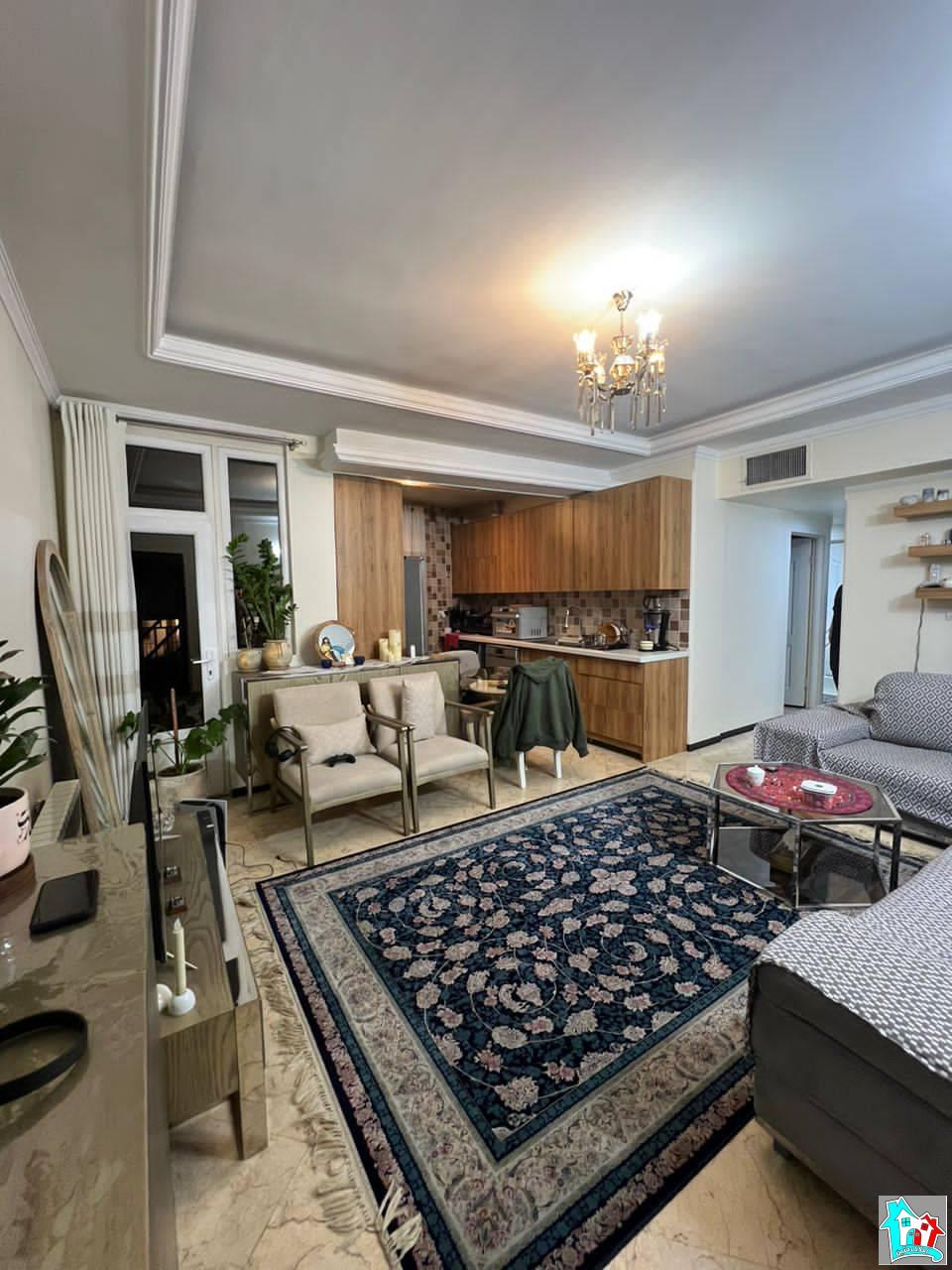 کد9509 ( آپارتمان 107 متری شیک خیابان حکیم شفایی دوم)