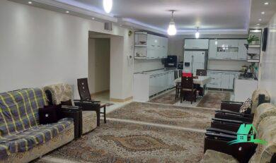 کد14110 (خانه ویلایی 168متری دربه حیاط خیابان حکیم شفایی)