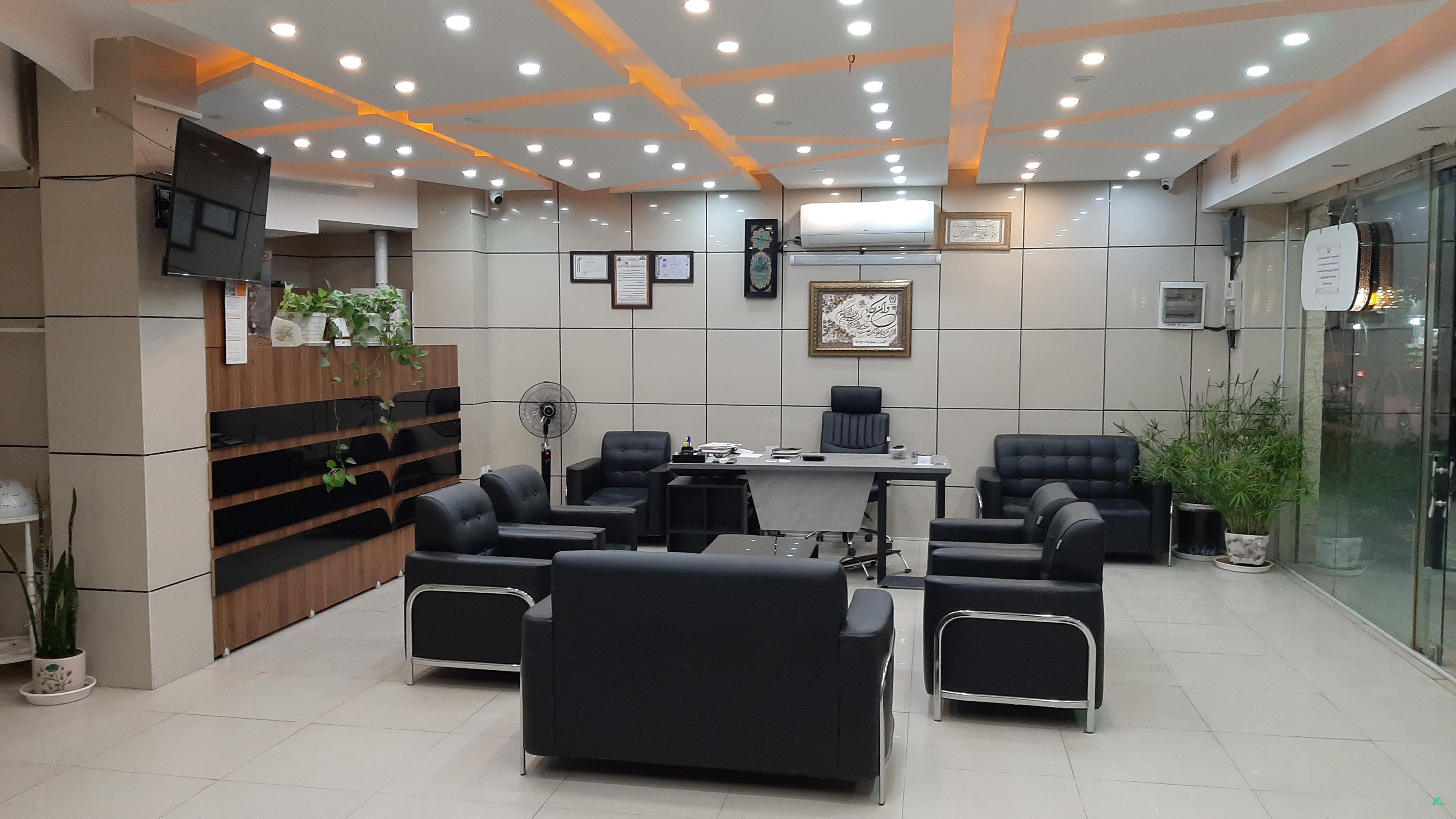 کد1211 (فروش مغازه ۷۵متر سند تجاری ششدانگ خیابان آذر بهرام )