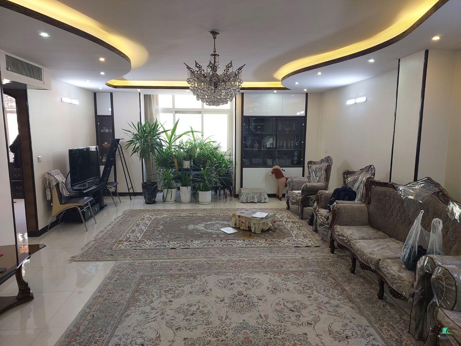 کد16002 (فروش آپارتمان 118 متری جنوبی خیابان دشتستان)