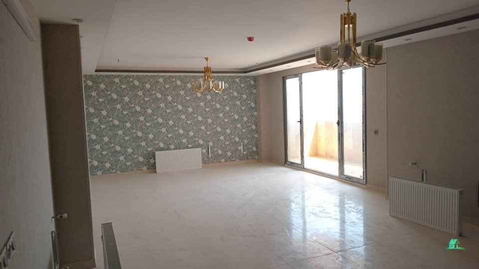 کد16018 (فروش آپارتمان  98 متری 2 خوابه صفر خیابان صغیر)