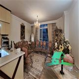 کد16094 (آپارتمان 130 متری 3 خوابه خیابان دشتستان جنوبی)